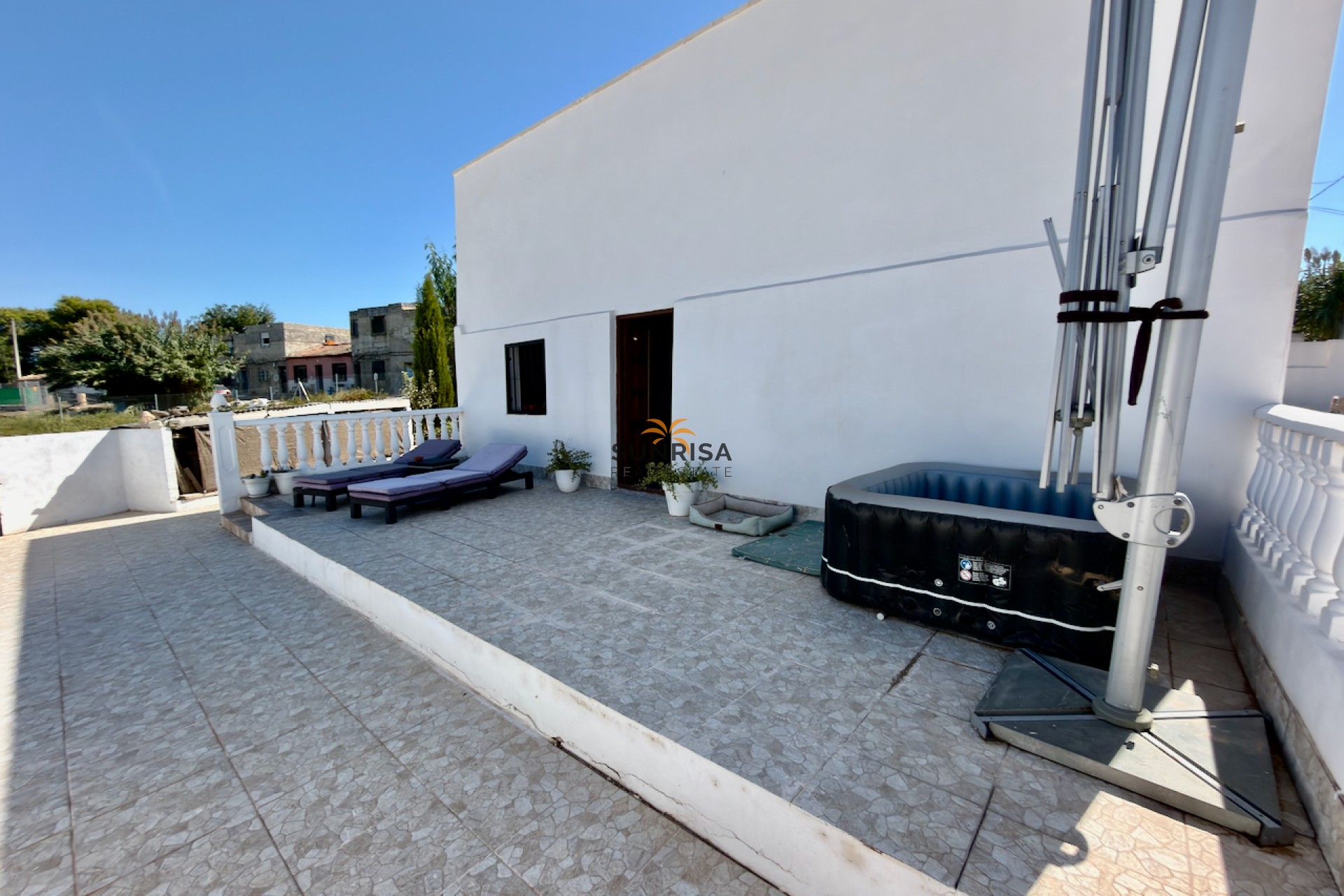 Resale - Finca - Dolores