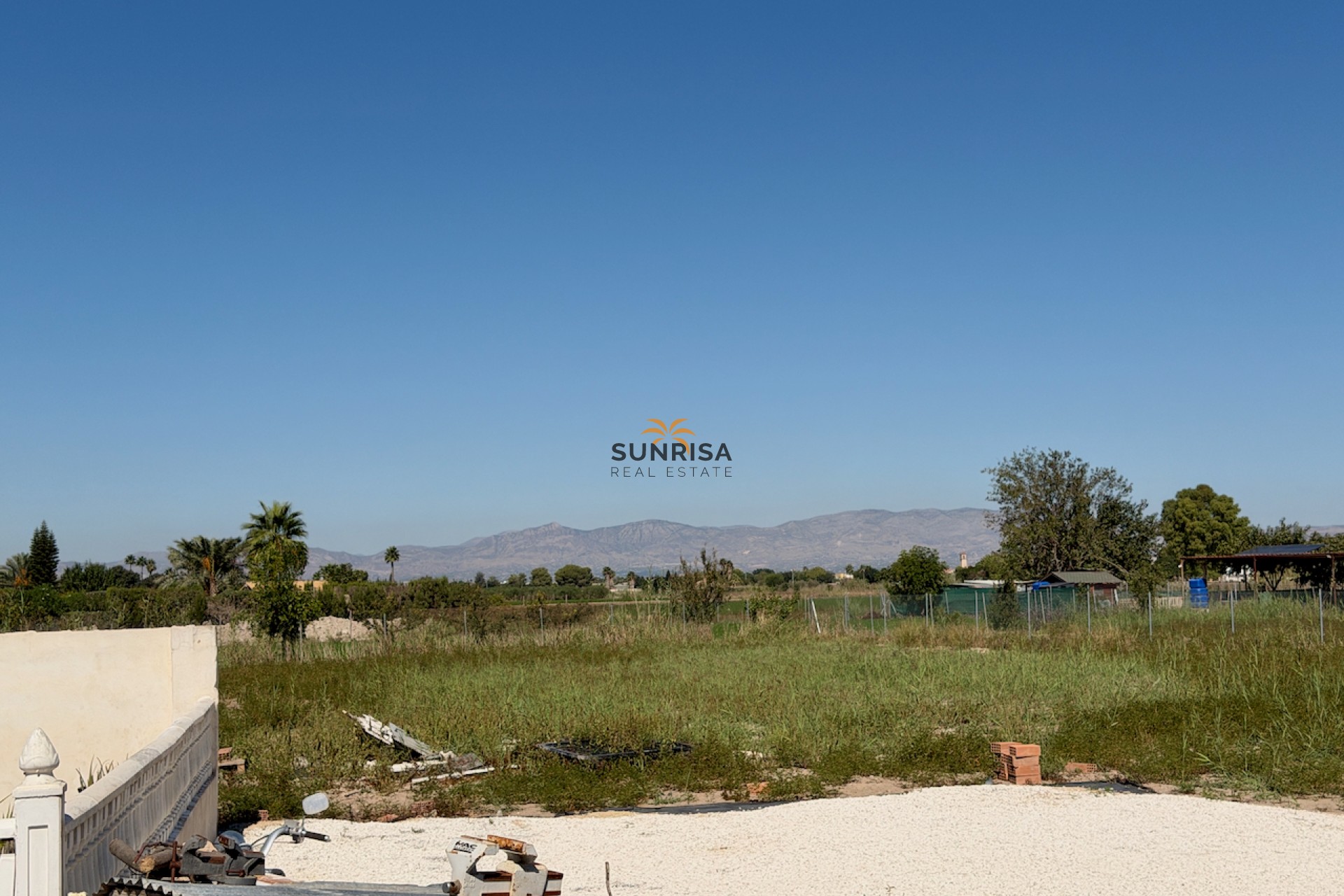Resale - Finca - Dolores