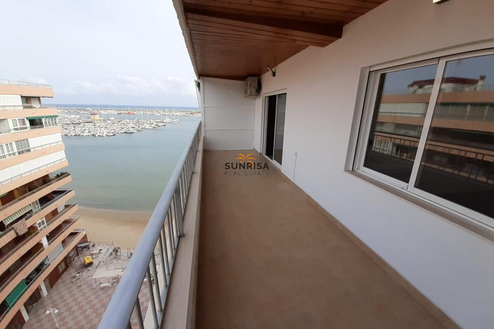 Resale - Apartment - Torrevieja