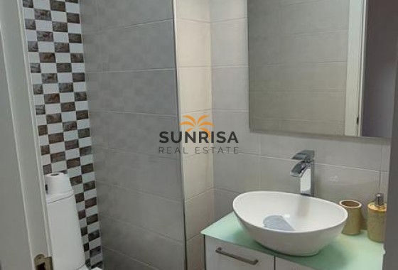 Apartamento · Reventa - Torrevieja · Playa del Acequión · Alicante · España