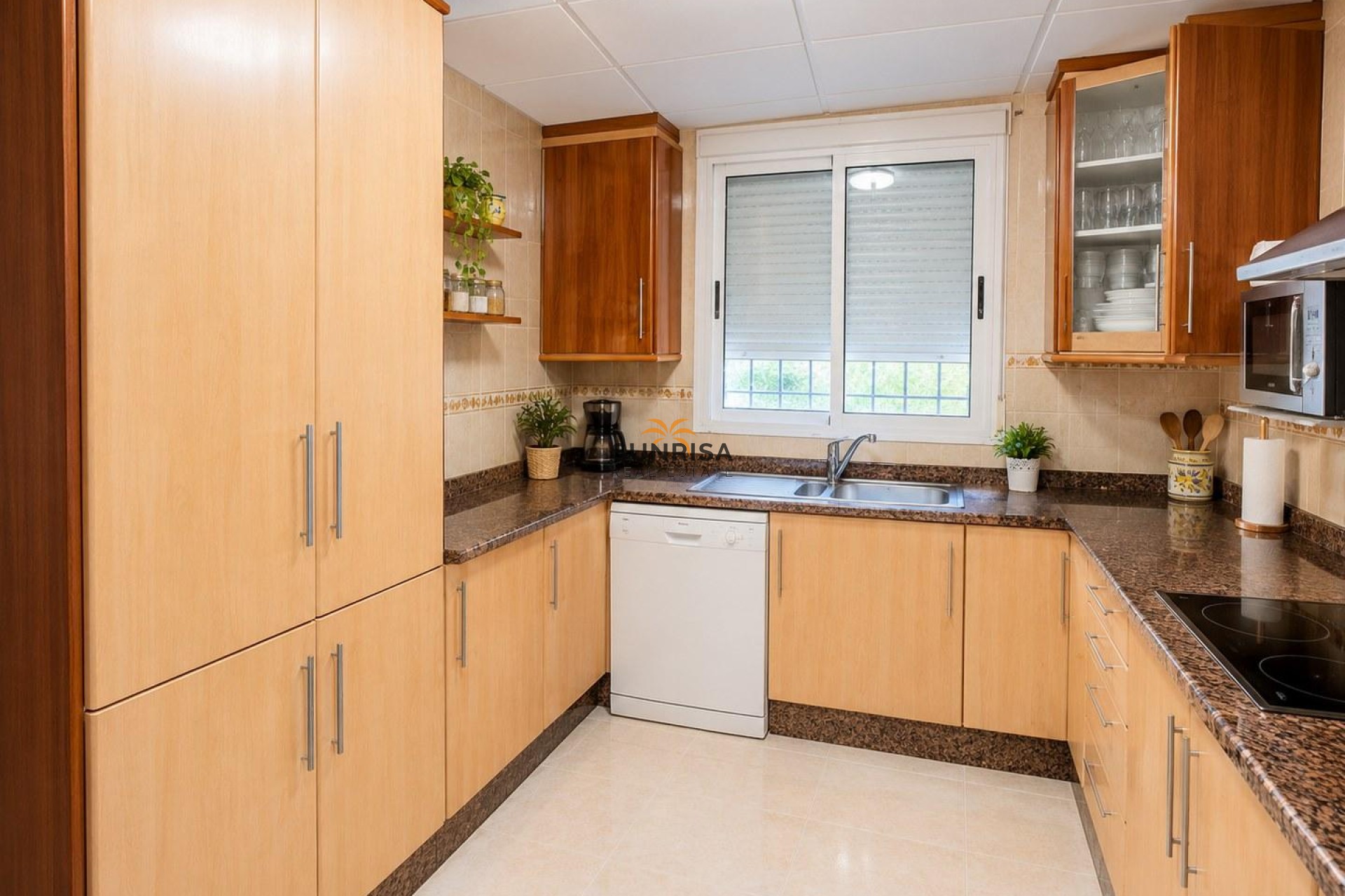 Resale - House - Benferri