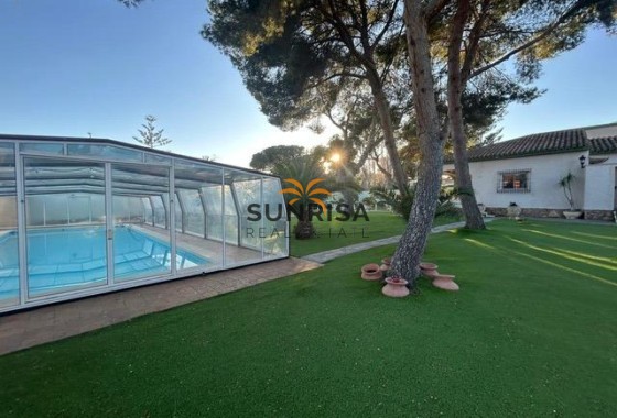 Villa · Resale - Dehesa de Campoamor · Alicante · Spain