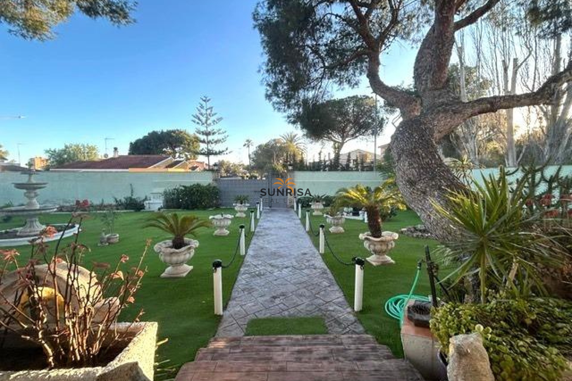 Resale - Villa - Dehesa de Campoamor