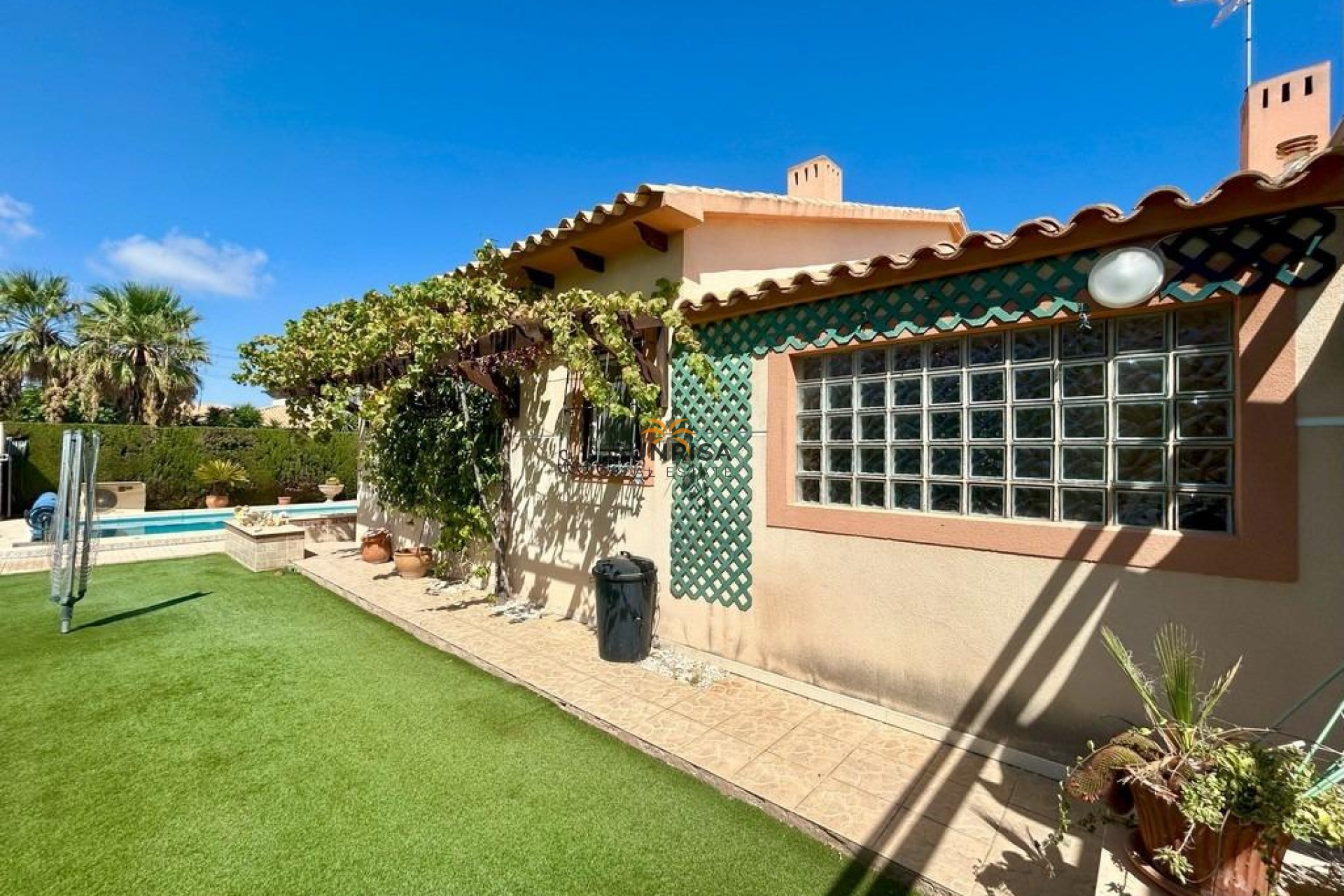 Revente - Villa - Orihuela Costa