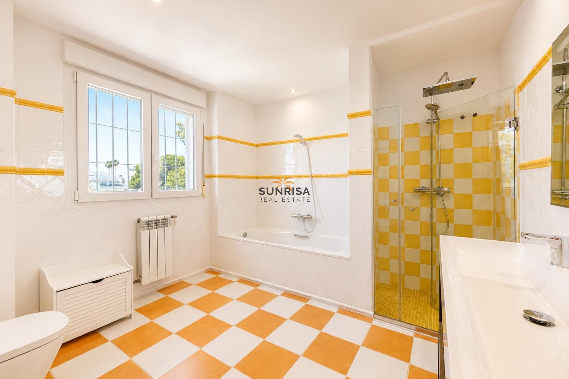 Resale - Villa - Dehesa de Campoamor