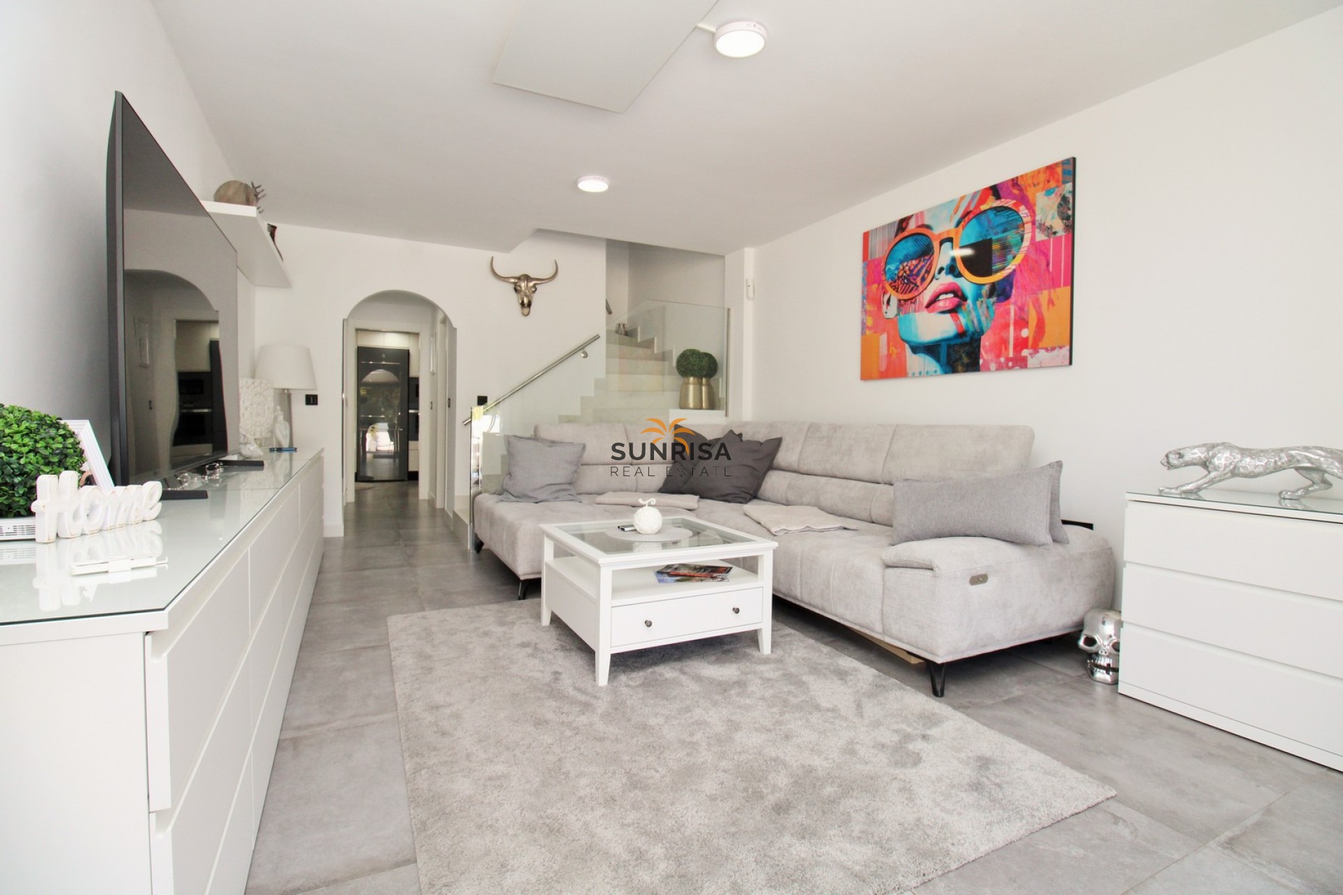 Resale - Villa - Mil Palmeras