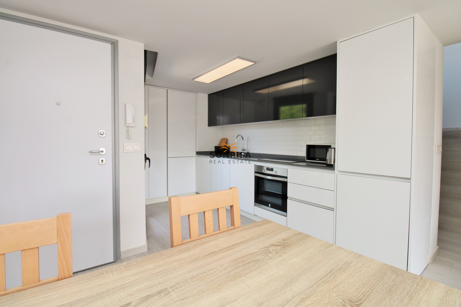 Resale - Apartment - Orihuela Costa