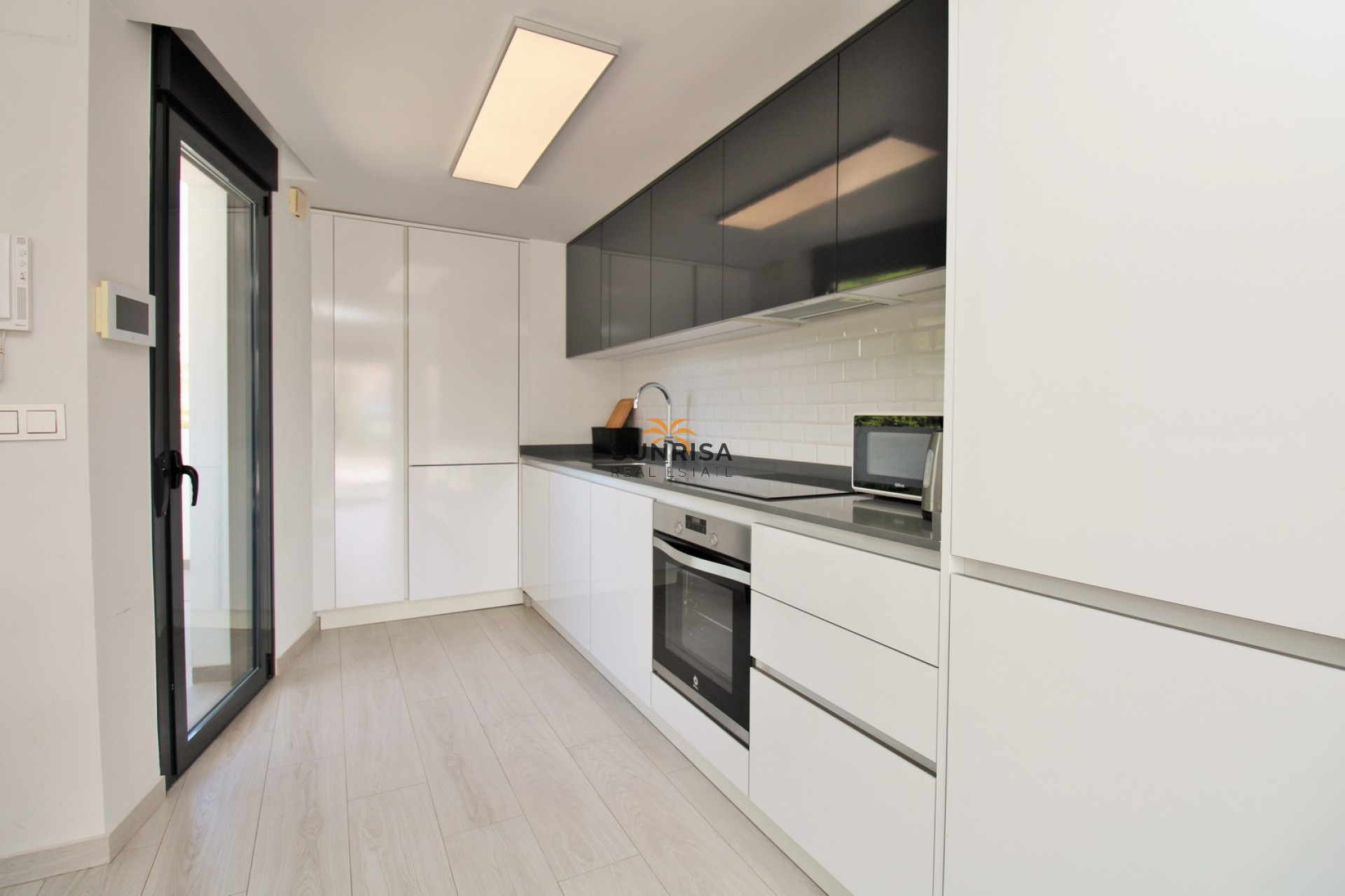 Resale - Apartment - Orihuela Costa