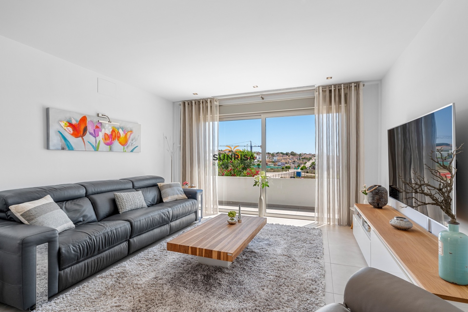 Resale - Villa - La Marina