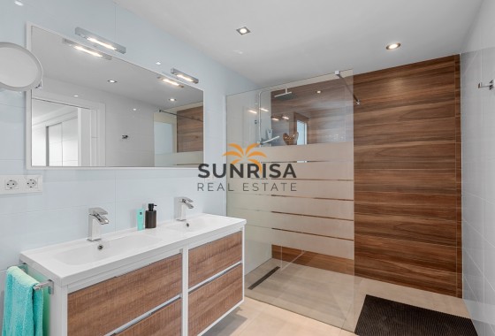 Villa · Resale - La Marina · Alicante · Spain