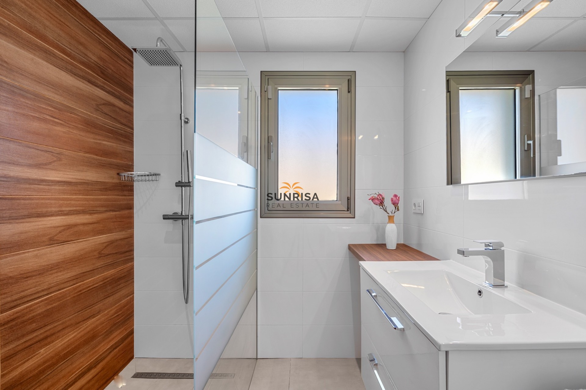 Resale - Villa - La Marina