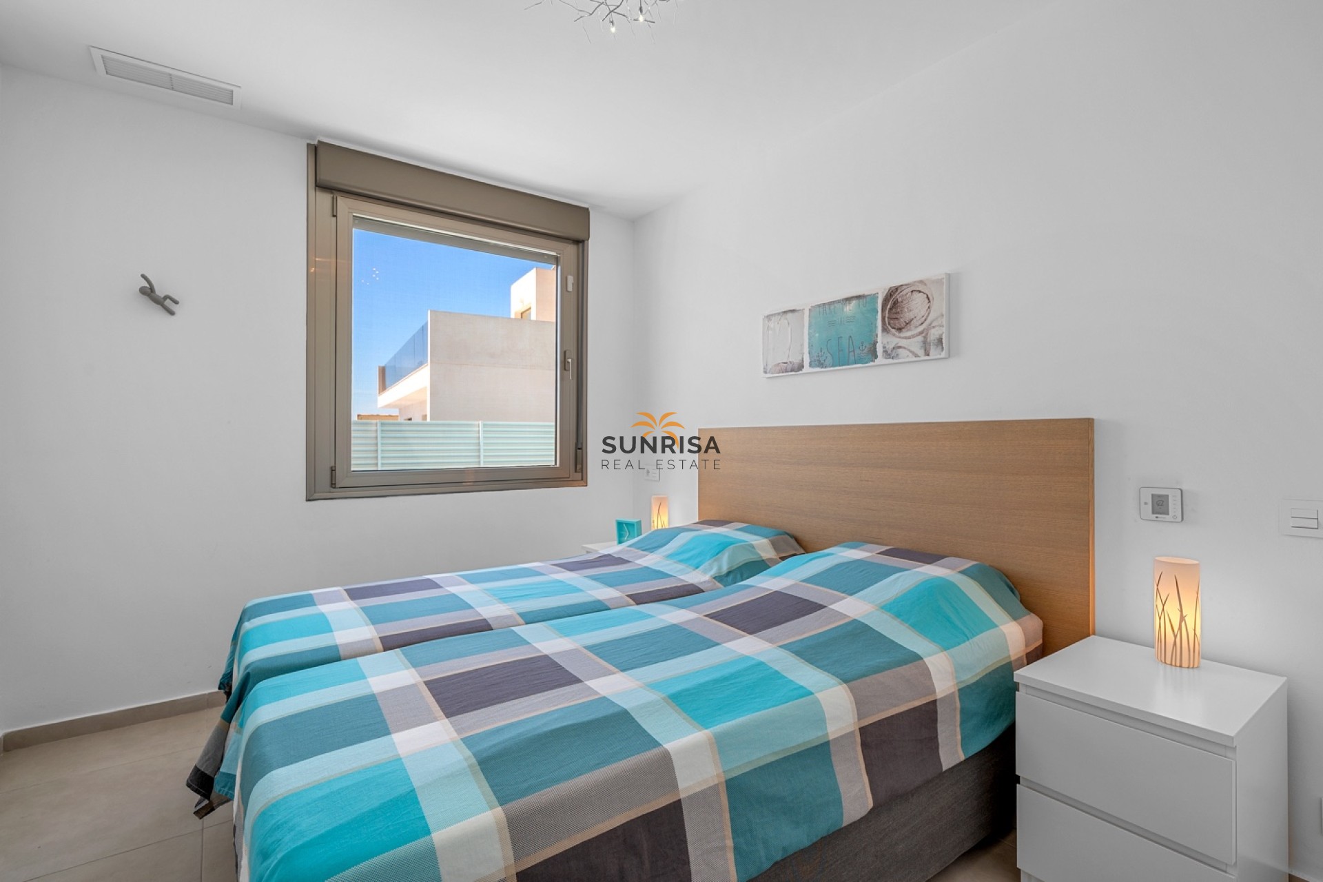 Resale - Villa - La Marina