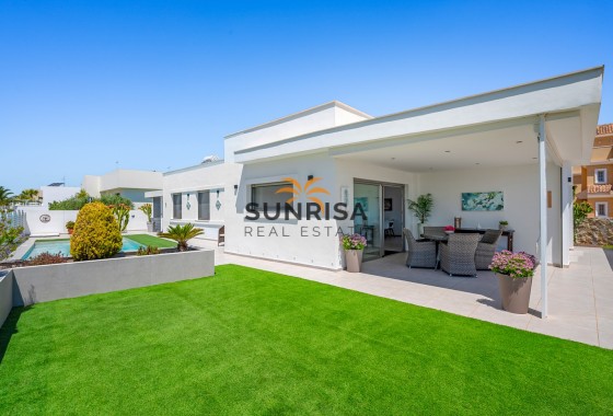 Villa · Resale - La Marina · Alicante · Spain