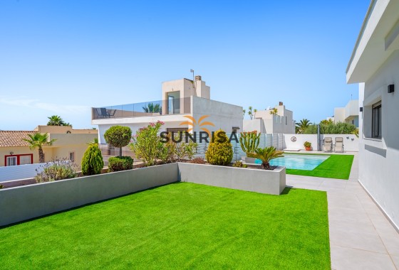 Villa · Resale - La Marina · Alicante · Spain