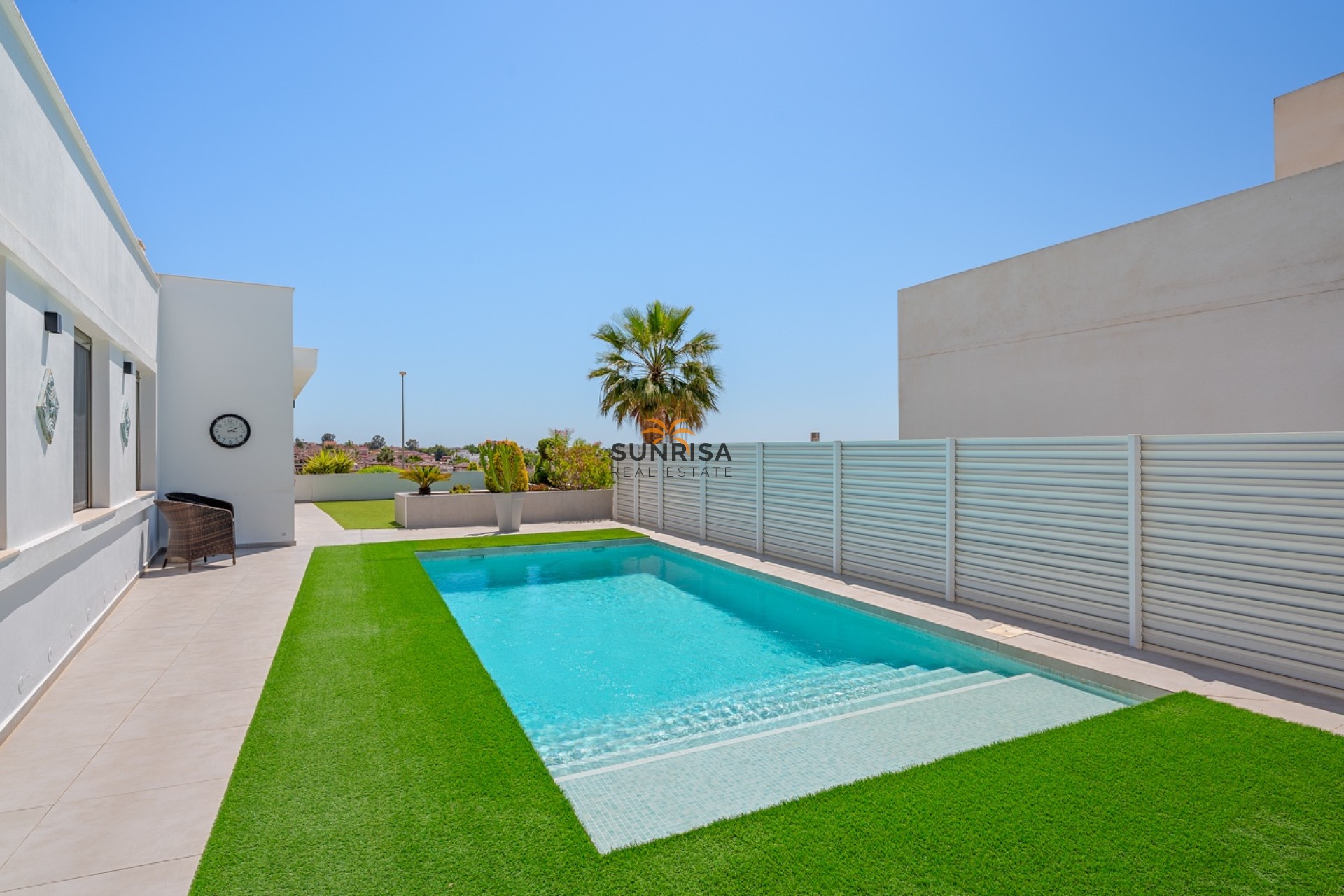 Resale - Villa - La Marina