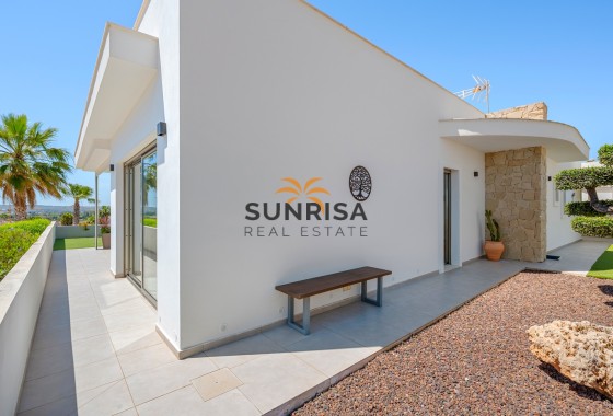 Villa · Resale - La Marina · Alicante · Spain