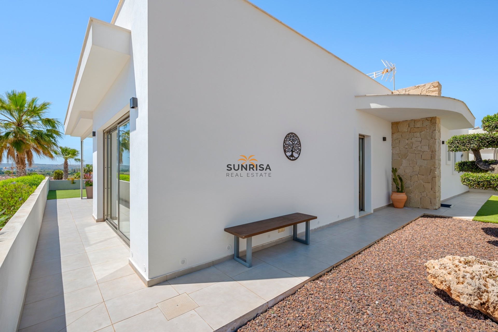 Resale - Villa - La Marina