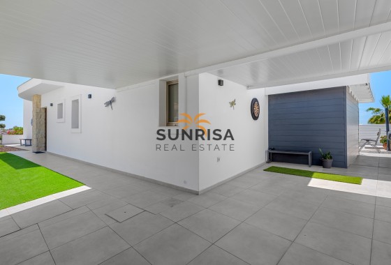 Villa · Resale - La Marina · Alicante · Spain