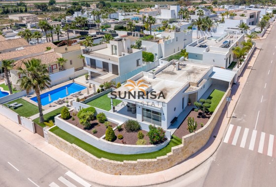 Villa · Resale - La Marina · Alicante · Spain
