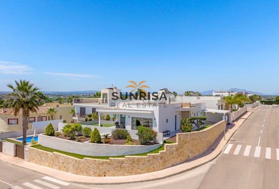Villa · Resale - La Marina · Alicante · Spain