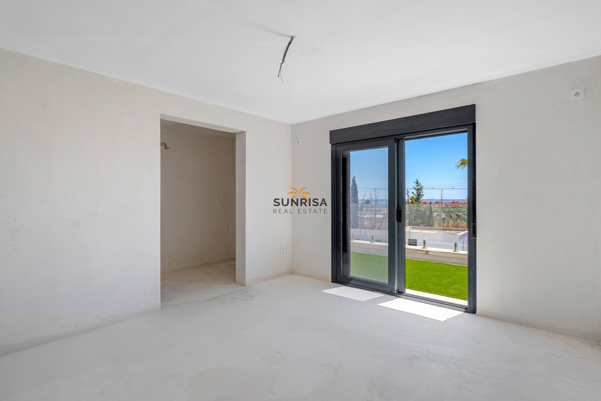 Reventa - Finca - Los Montesinos