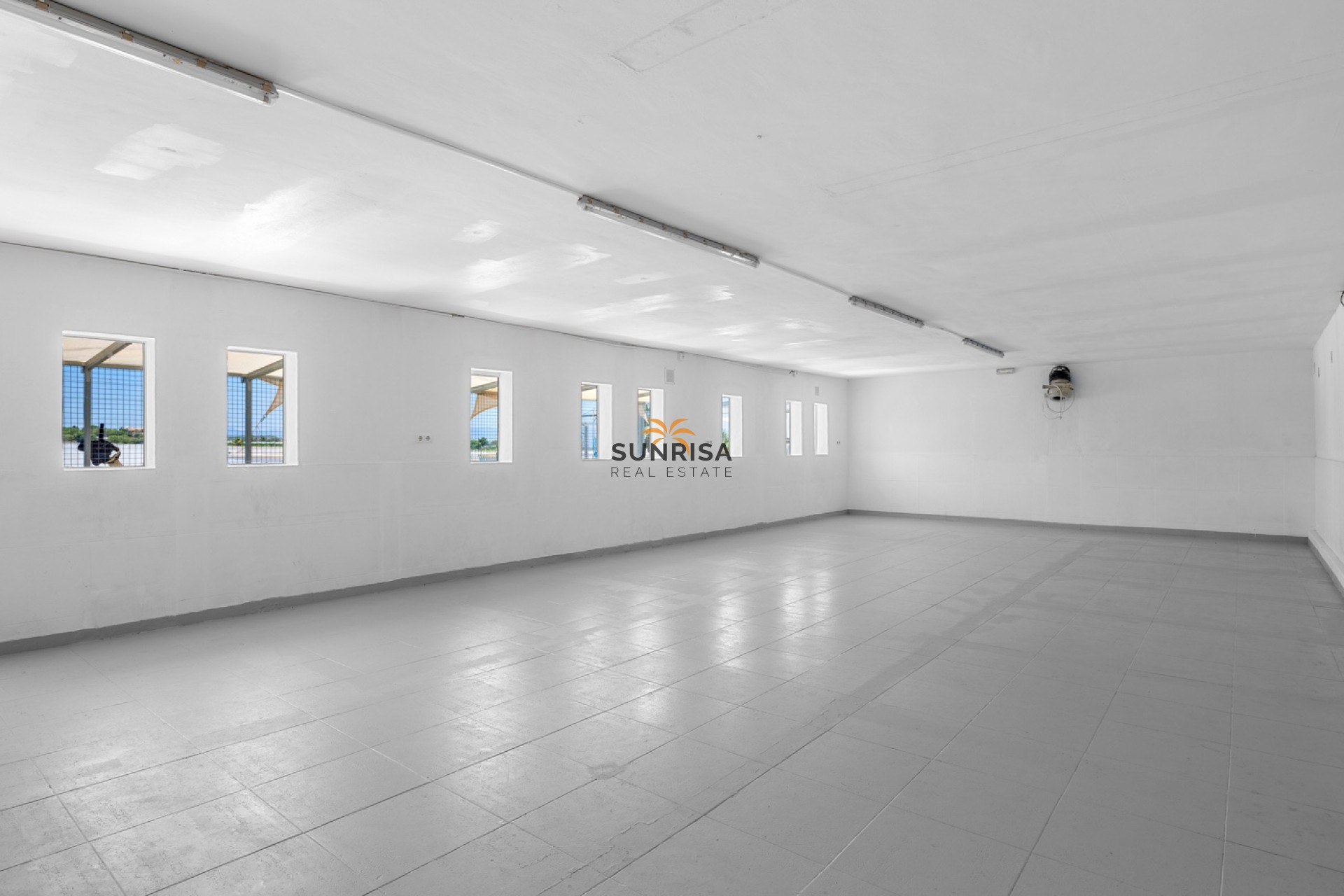 Reventa - Finca - Los Montesinos