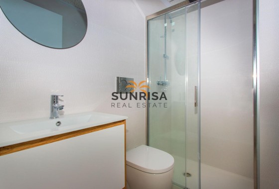 Apartamento · Reventa - Torrevieja · Paseo maritimo · Alicante · España