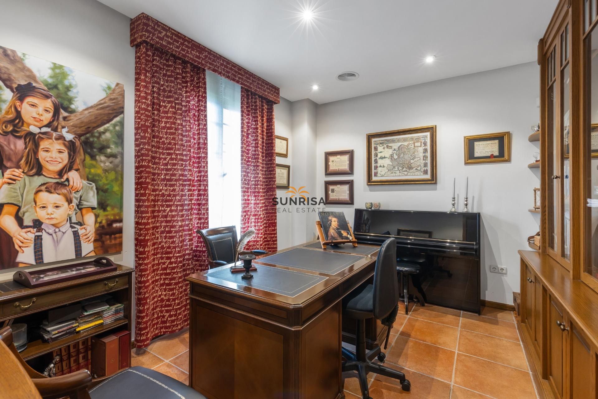 Resale - Villa - Torrevieja