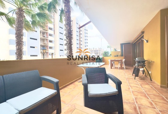 Apartamento · Reventa - Torrevieja · Punta Prima · Alicante · España