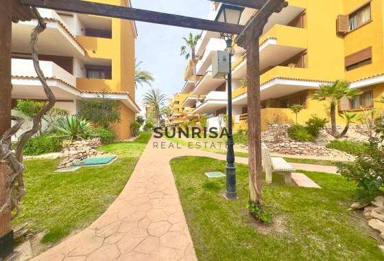 Apartamento · Reventa - Torrevieja · Punta Prima · Alicante · España