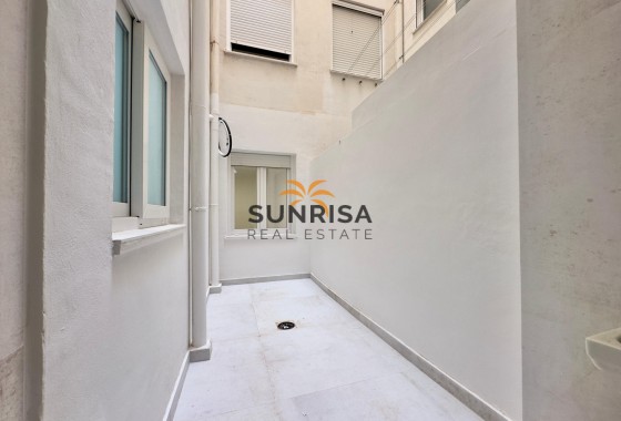 Appartement · Herverkoop - Torrevieja · Acequion · Alicante · Spanje