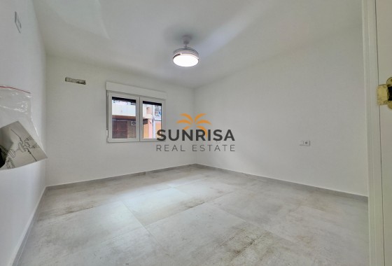 Appartement · Herverkoop - Torrevieja · Acequion · Alicante · Spanje