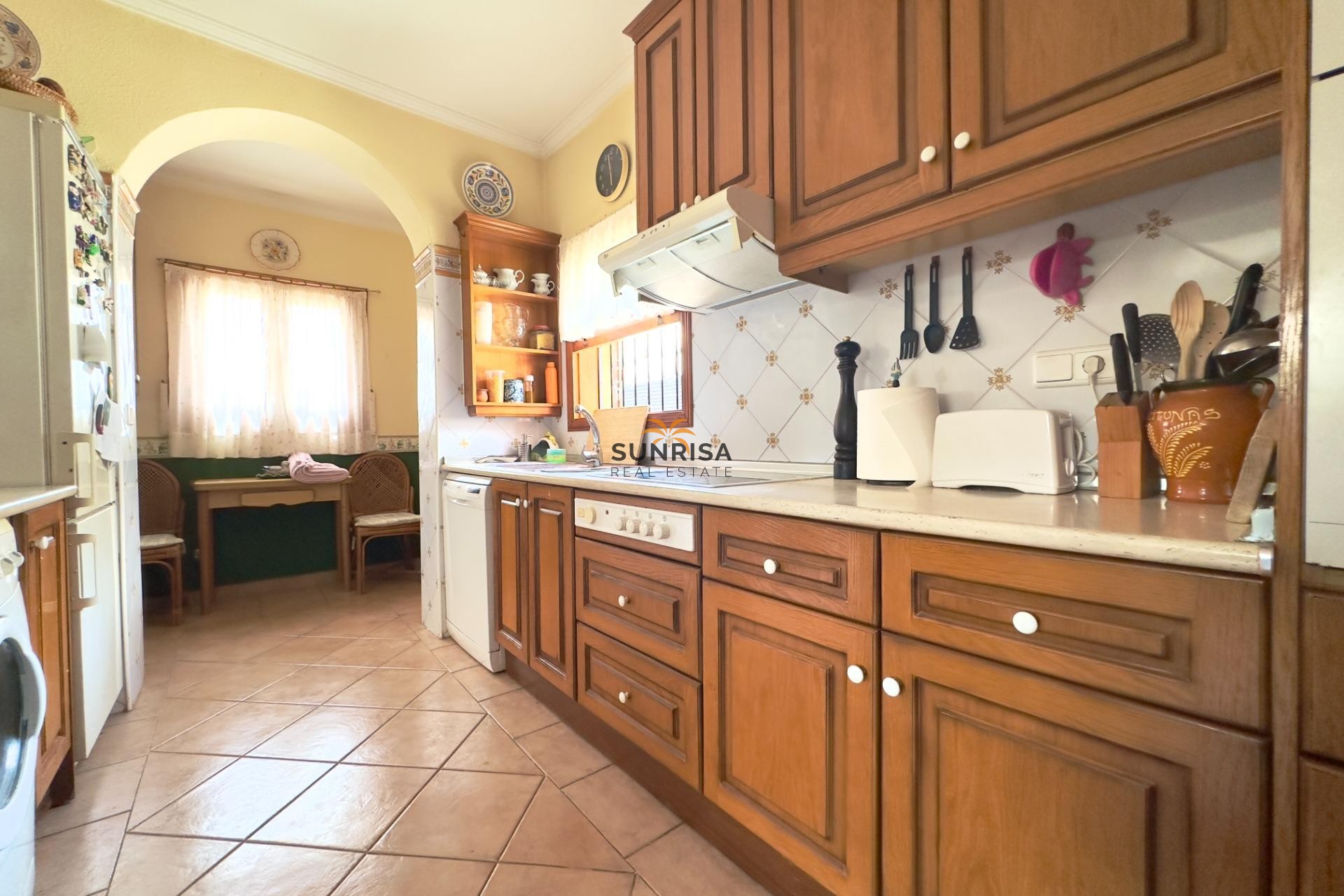 Resale - Villa - Orihuela Costa