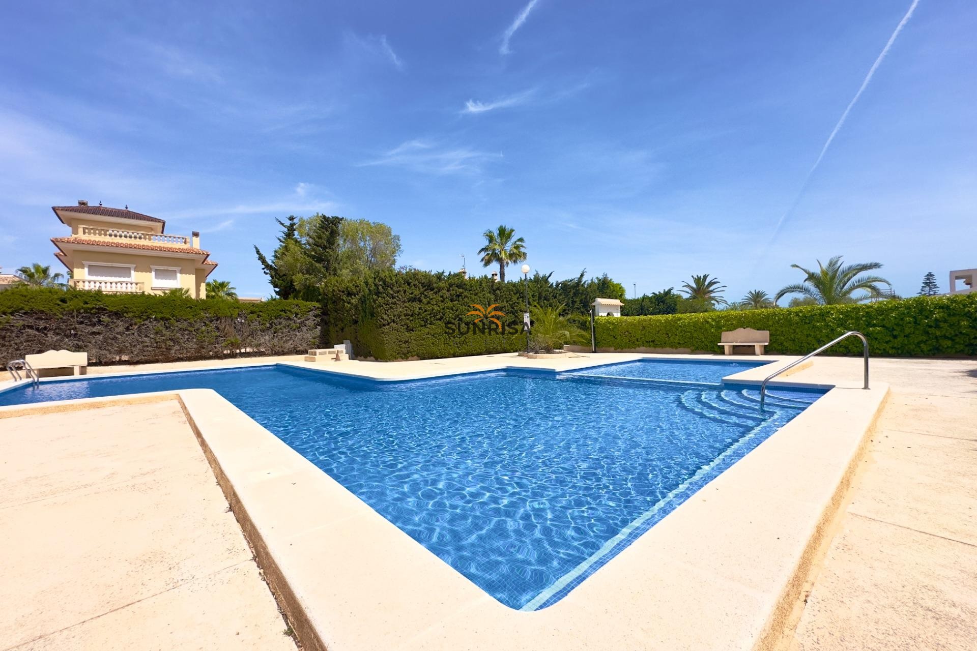Resale - Villa - Orihuela Costa