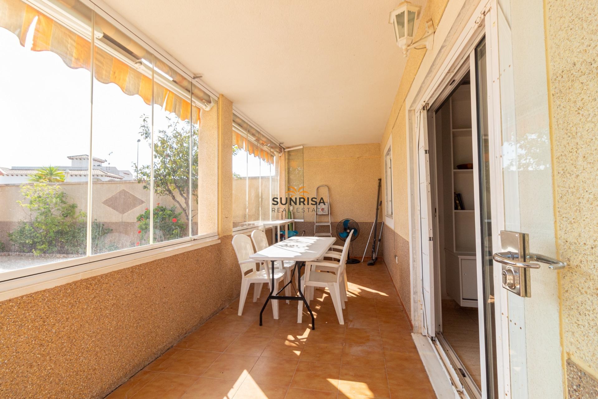 Resale - Bungalow - Orihuela Costa