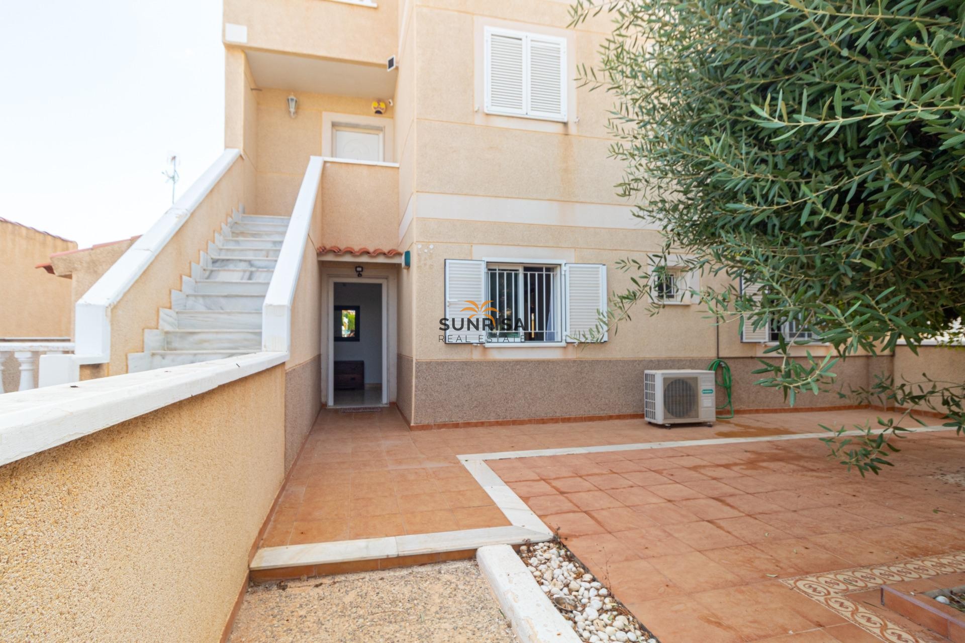 Resale - Bungalow - Orihuela Costa