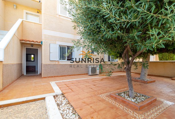 Bungalow · Reventa - Orihuela Costa · Punta Prima · Alicante · España