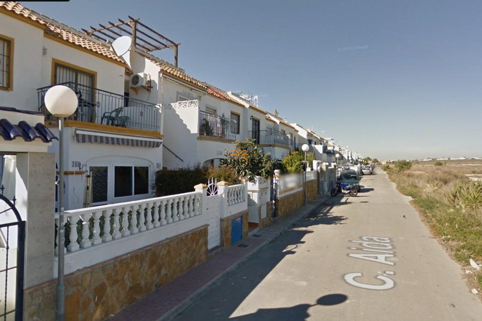 Resale - Bungalow - Torrevieja