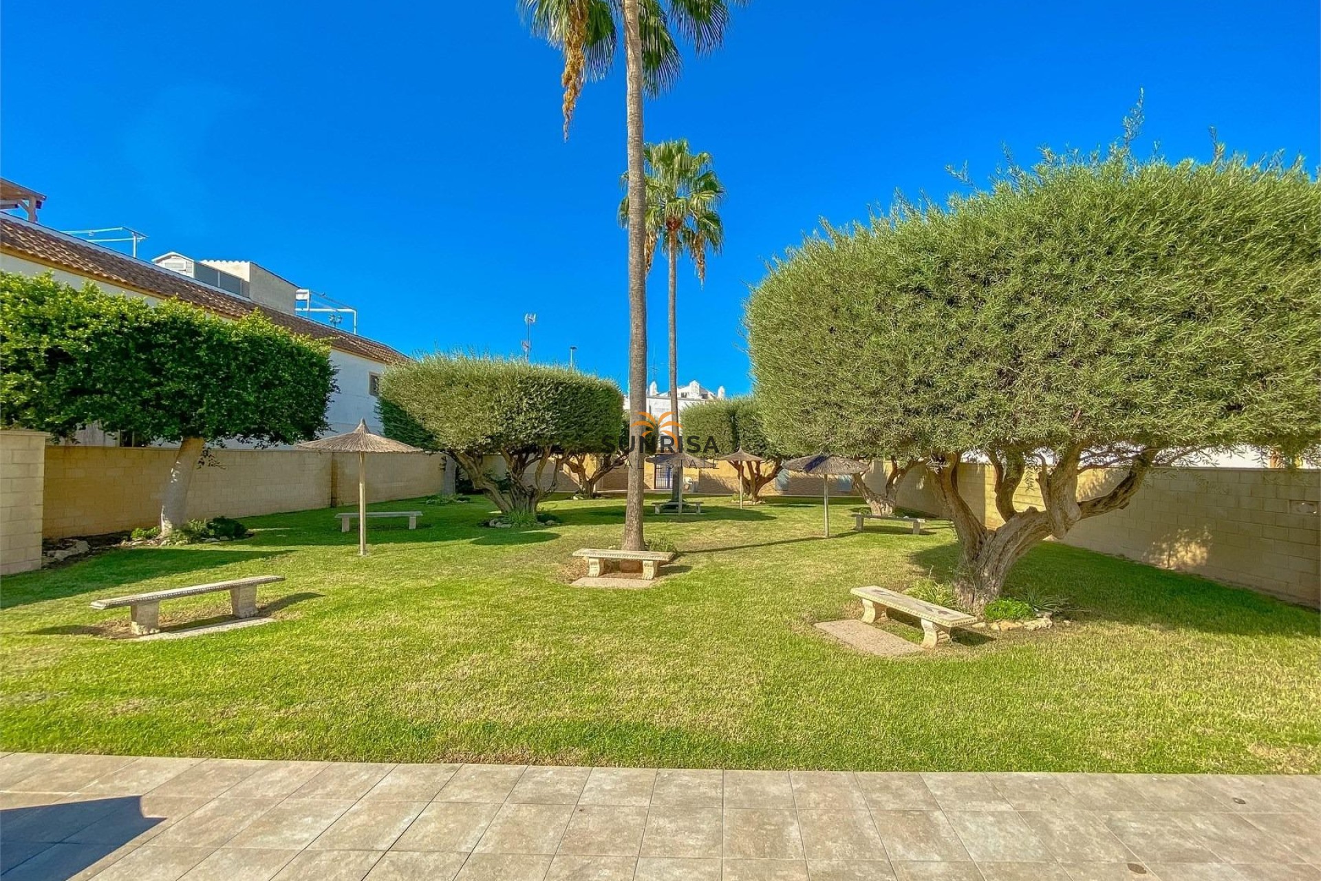 Resale - Bungalow - Torrevieja
