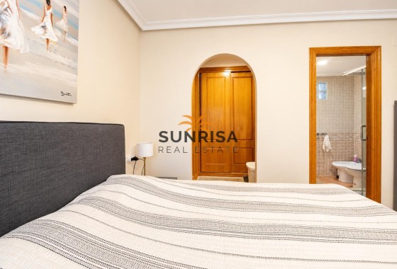 Apartamento · Reventa - Torrevieja · Alicante · España