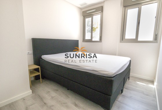 Apartamento · Reventa - Orihuela Costa · Los Dolses · Alicante · España