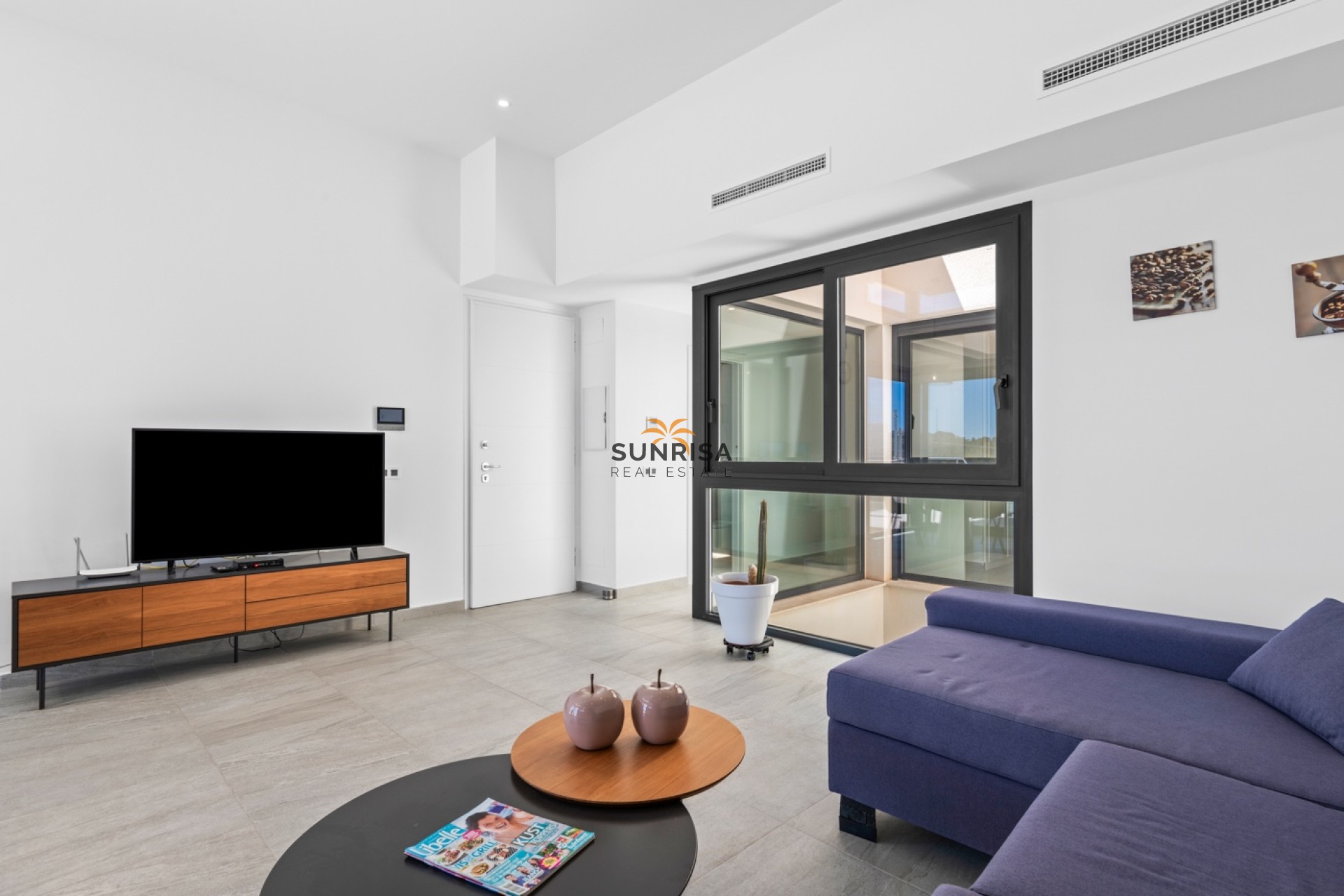Resale - Villa - San Miguel de Salinas