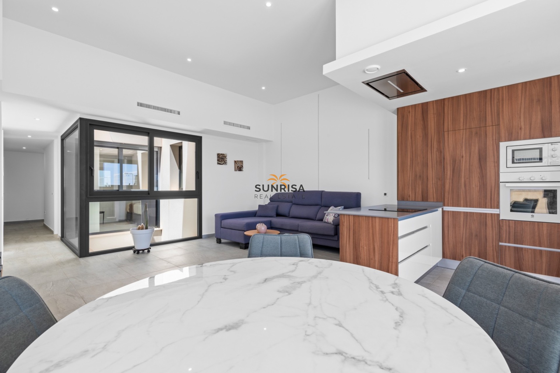 Resale - Villa - San Miguel de Salinas