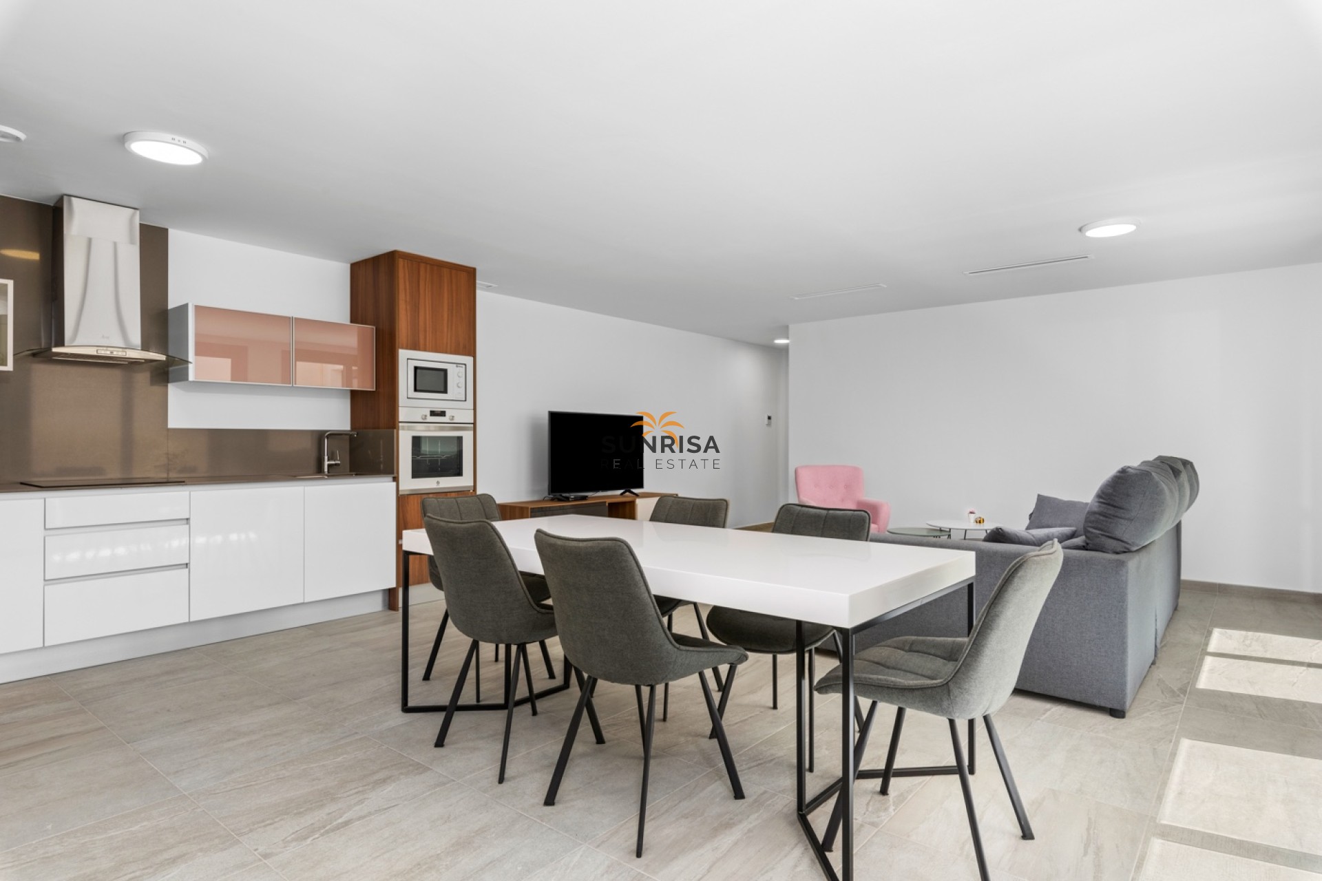 Resale - Villa - San Miguel de Salinas