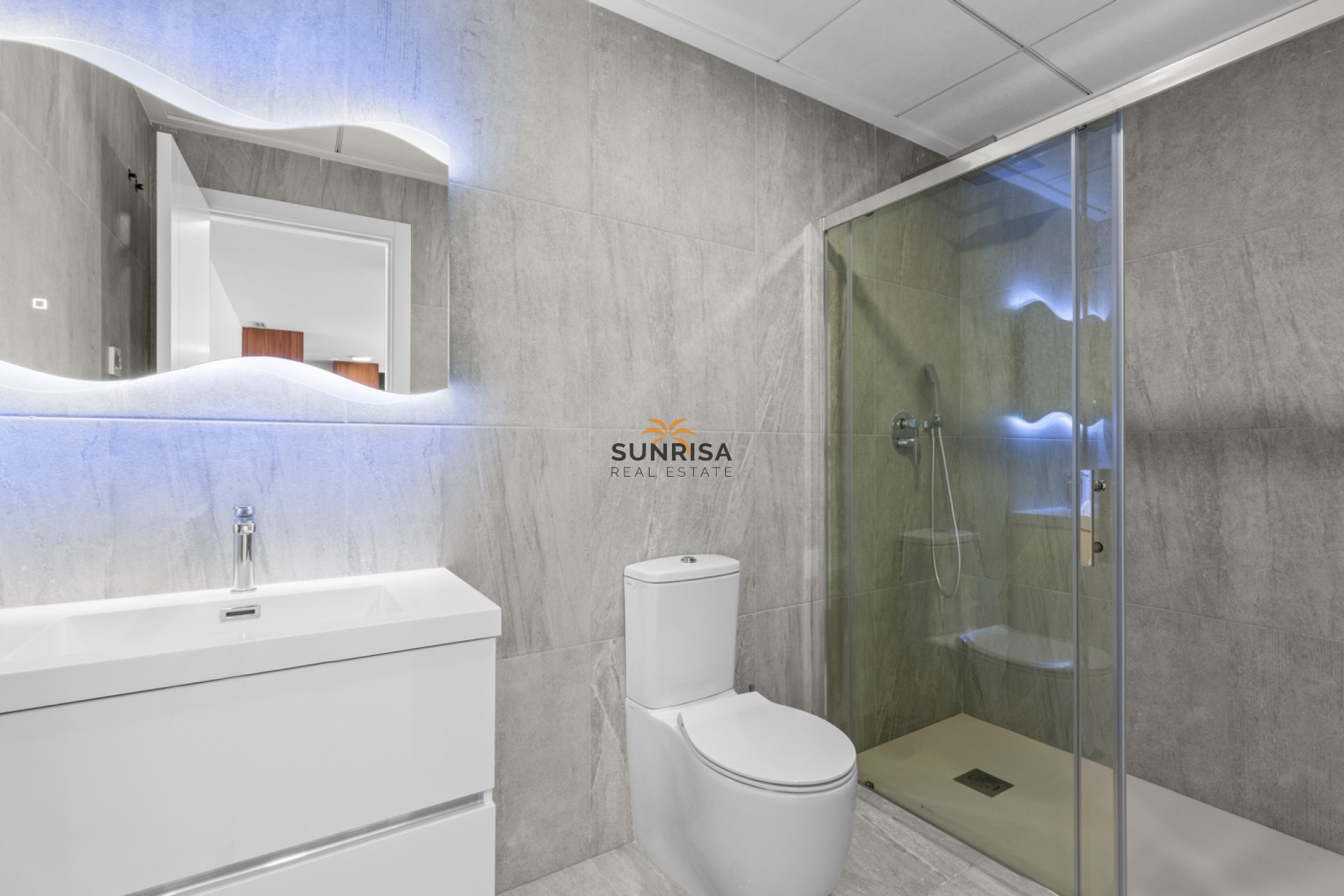 Resale - Villa - San Miguel de Salinas