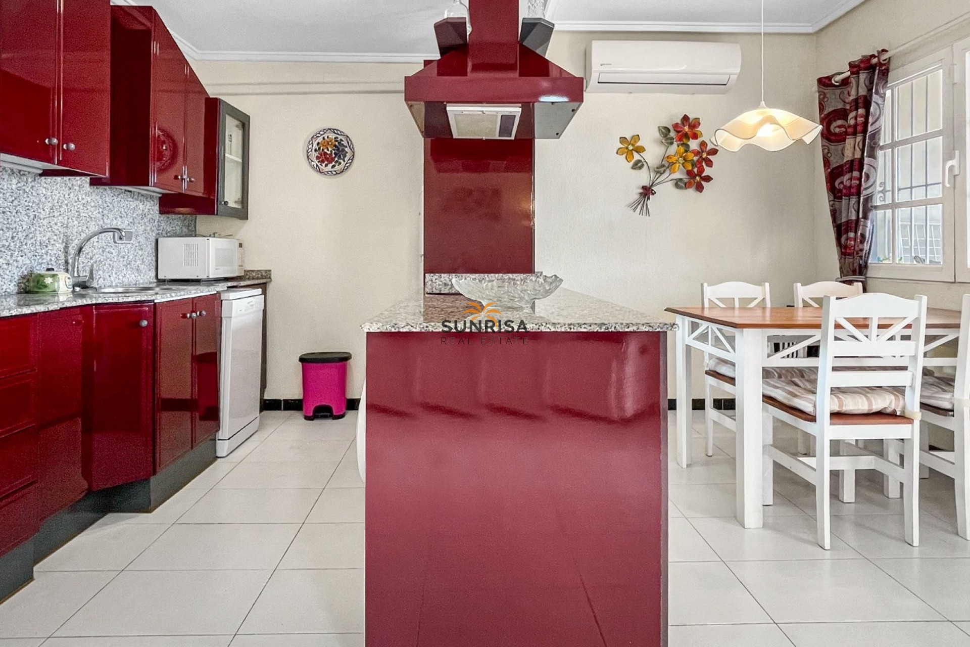 Resale - Apartment - Orihuela Costa