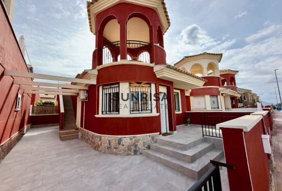 Villa · Resale - Daya Nueva · Alicante · Spain