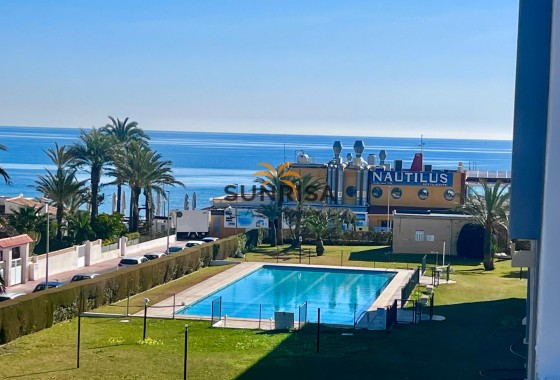 Apartamento · Reventa - Torrevieja · Punta Prima · Alicante · España