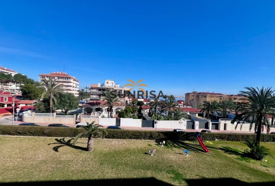 Apartamento · Reventa - Torrevieja · Punta Prima · Alicante · España