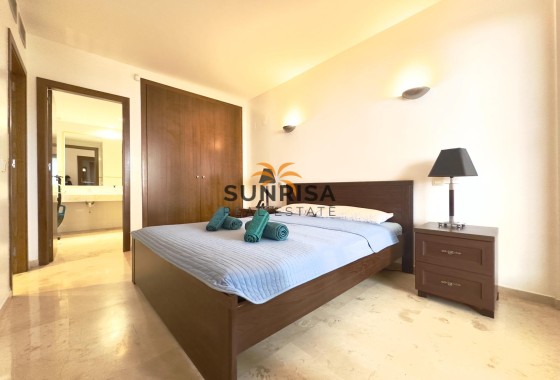 Apartamento · Reventa - Torrevieja · Punta Prima · Alicante · España